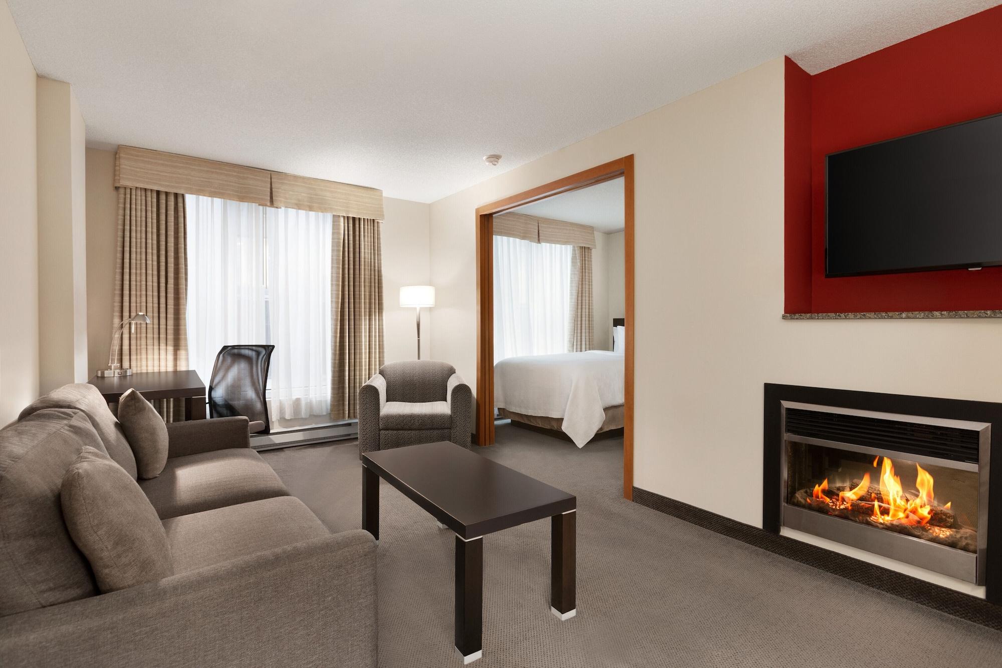 เอ็มบาสซี สวีท บาย ฮิลตัน ดาวน์ทาวน์ มอนทรีออล Hotel มอนทรีอัล ภายนอก รูปภาพ