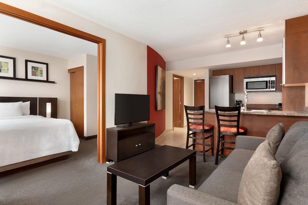 เอ็มบาสซี สวีท บาย ฮิลตัน ดาวน์ทาวน์ มอนทรีออล Hotel มอนทรีอัล ภายนอก รูปภาพ